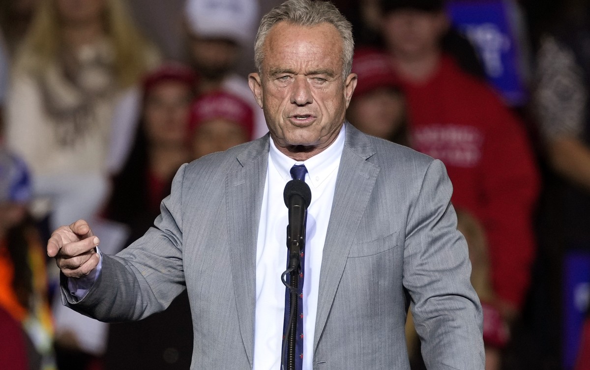 Robert F. Kennedy Jr., speaks before Republican presidential nominee former President Donald Trump at a campaign event Friday, Nov. 1, 2024, in Milwaukee. (AP Photo/Morry Gash)