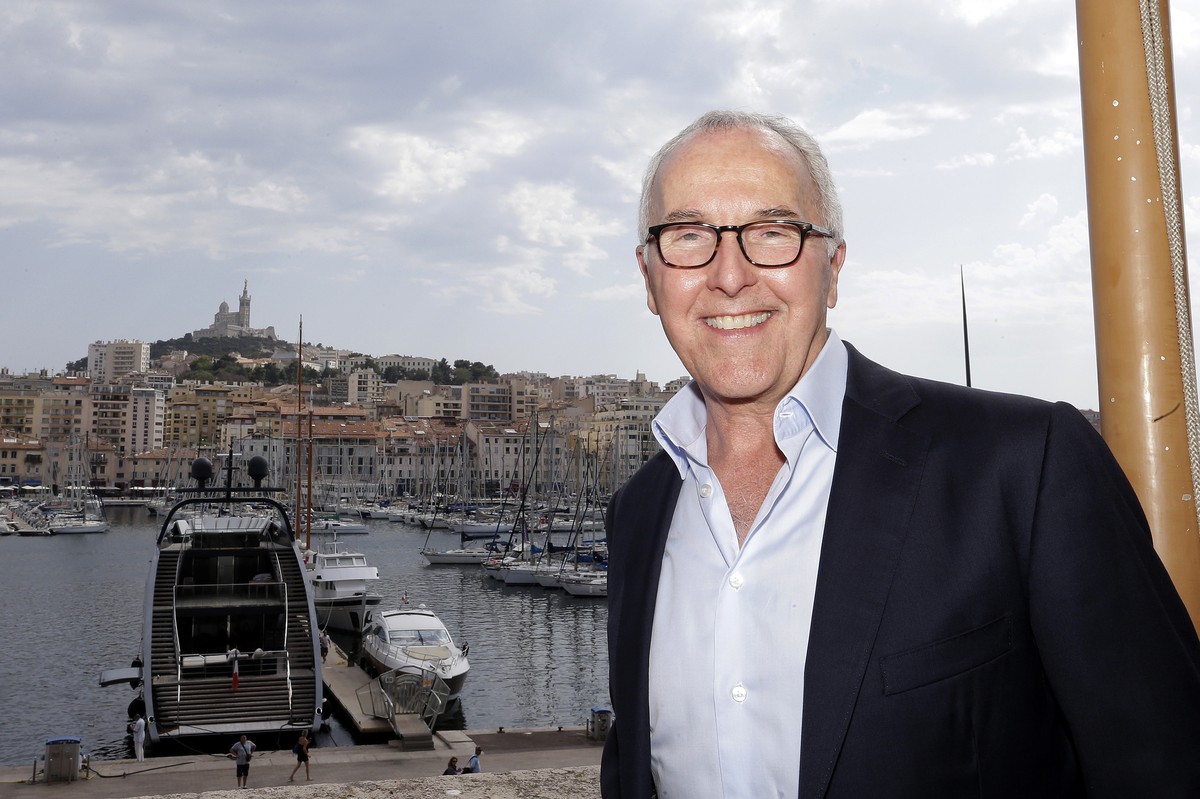USA's Frank McCourt, former owner of the Los Angeles Dodgers, Monday, Aug. 29, 2016 in Marseille, southern France. The mayor of Marseille has announced that American businessman Frank McCourt, 63 ...