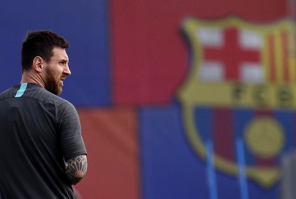 epa07846641 FC Barcelona&#039;s Argentine forward Lionel Messi takes part in a training session at the team&#039;s Joam Gamper sports city in Barcelona, Spain, 16 September 2019. FC Barcelona will fac ...