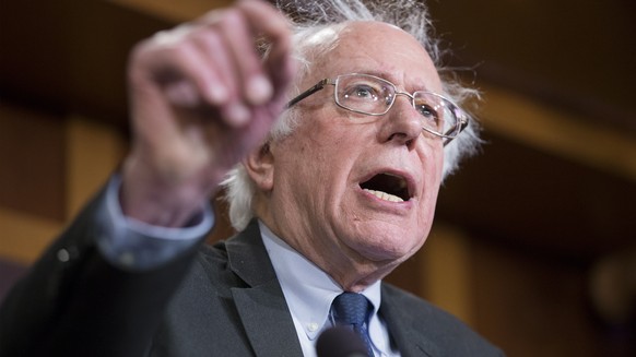 epa07273732 Independent Senator from Vermont Bernie Sanders participates in a news conference with Democratic lawmakers on Capitol Hill in Washington, DC, USA, 10 January 2019. The news conference was ...