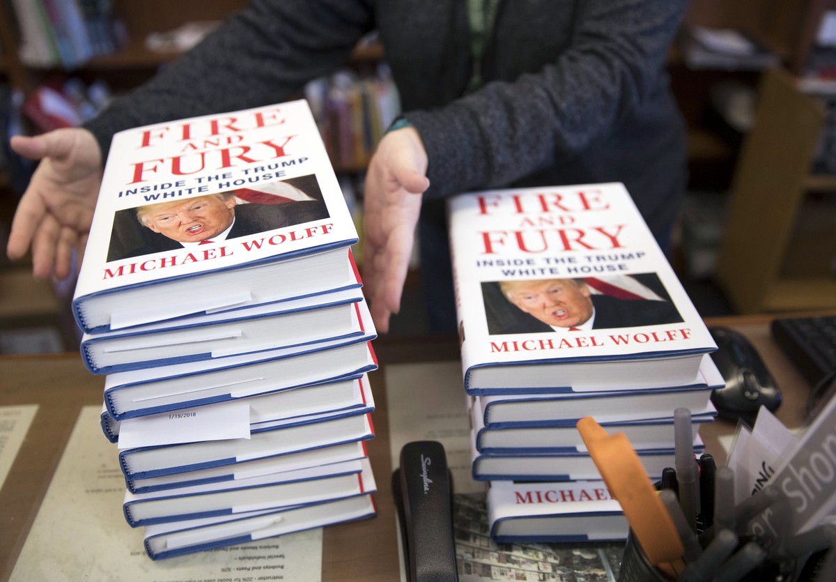 epaselect epa06418523 Presold copies of Michael Wolff's book 'Fire and Fury', the tell all about the Trump White House, are stacked at Politics and Prose book store in in Washington, DC ...