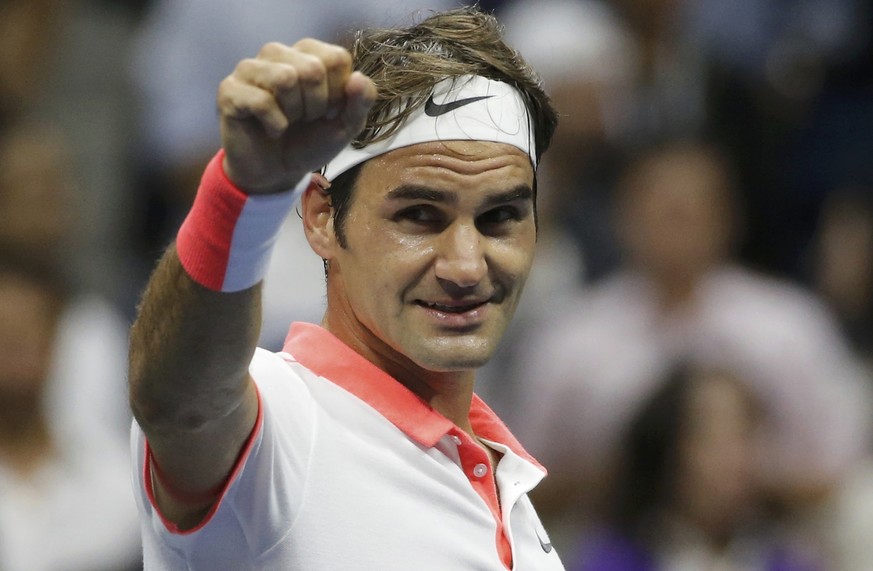 Roger Federer freut sich, weil du dir die restlichen Sport-Highlights des Wochenendes anguckst.<br data-editable="remove">
