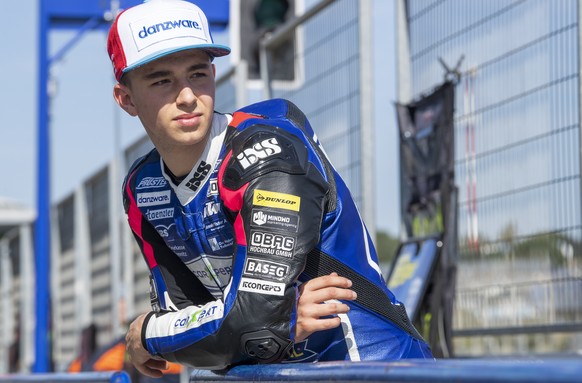 ARCHIVBILD ZUM TOD VON JASON DUPASQUIER --- Der Schweizer Moto GP3 Motorradrennfahrer Jason Dupasquier, Carxpert Pruestel GP-Team, anlaesslich der offiziellen Moto GP 2 Testtage, auf der Rennstrecke i ...
