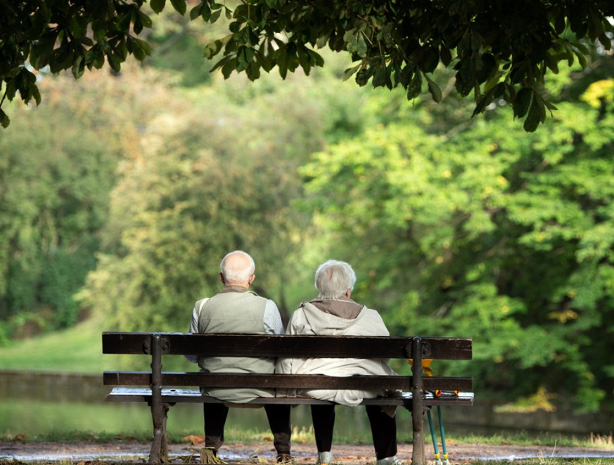 Die Lebenserwartung der Pensionskassen-Versicherten steigt und sie beziehen l