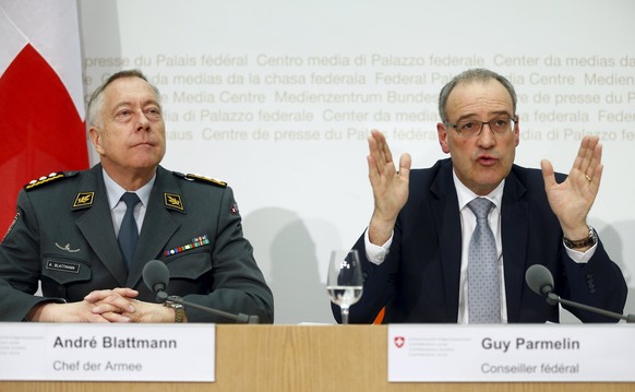 Armeechef und Bundesrat bei der Bekanntgabe von André Blattmanns Rücktritt.<br data-editable="remove">