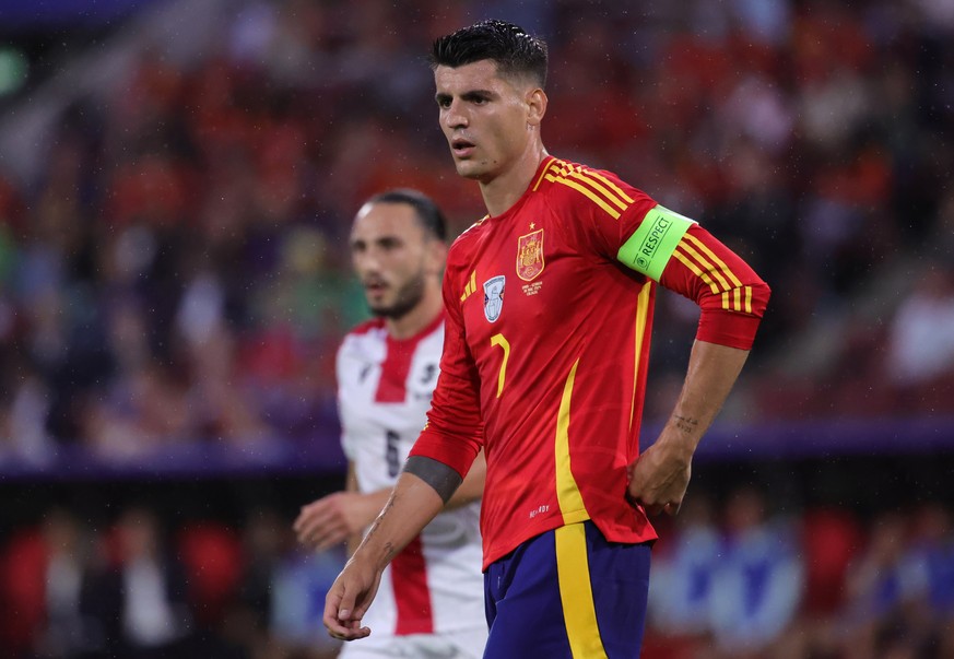 epa11448691 Alvaro Morata of Spain reacts during the UEFA EURO 2024 Round of 16 soccer match between Spain and Georgia, in Cologne, Germany, 30 June 2024. EPA/OLIVIER MATTHYS