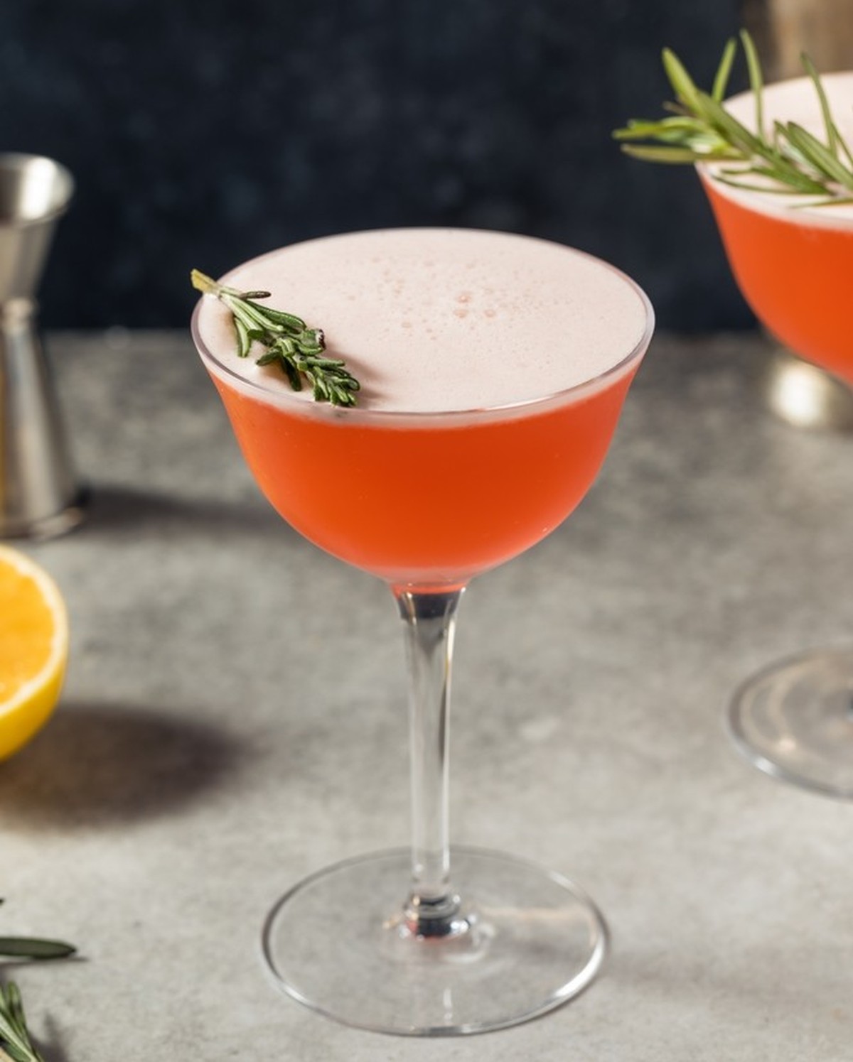 Winter sour cocktail trinken drinks alkohol campari