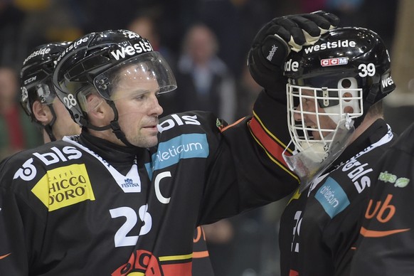 Marco Bührer hat mit dem Eishockey definitiv abgeschlossen und wird in Zukunft zu 100% in einem Treuhandbüro angestellt sein.