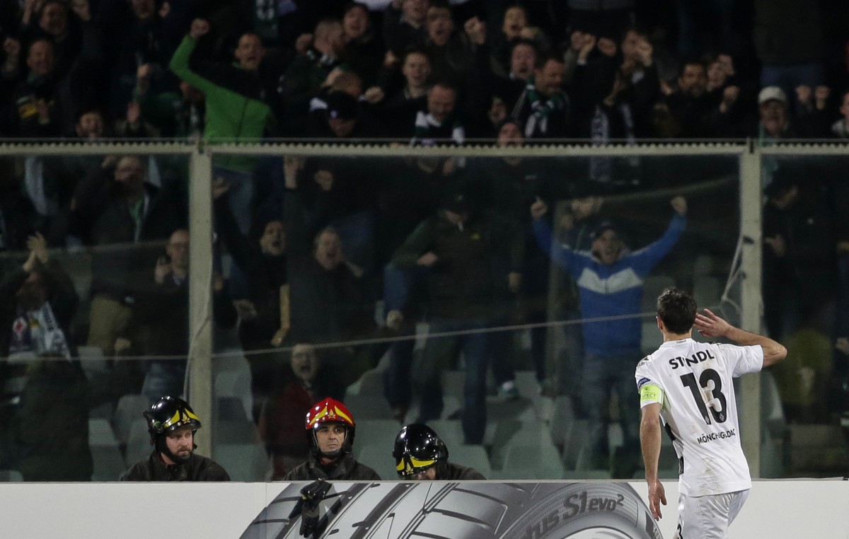Football Soccer - Fiorentina v VfL Borussia Monchengladbach - UEFA Europa League Round of 32 Second Leg - Stadio Artemio Franchi, Florence, Italy - 23/2/17 Borussia Monchengladbach's Lars Stindl  ...