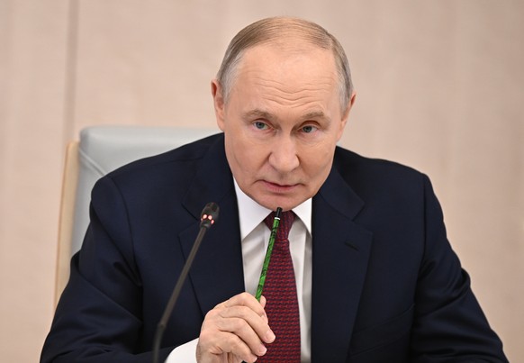 epa12865244 Russian President Vladimir Putin speaks during a meeting with new Central Election Commission (CEC) members in Moscow, Russia, 01 April 2026. EPA/SERGEY BOBYLEV / SPUTNIK/KREMLIN POOL MAND ...