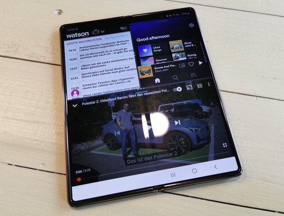 Samsung Galaxy Z Fold 2