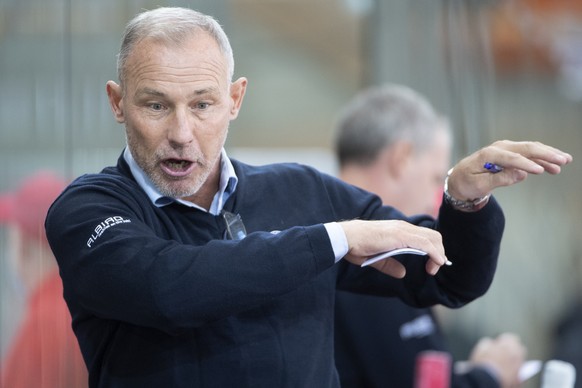 Tigers Head Coach, Rikard Franzen, waehrend einem Vorbereitungsspiel zwischen den SCL Tigers und dem EHC Olten am Freitag, 14. August 2020, im Ilfisstadion in Langnau. (KEYSTONE/Marcel Bieri)