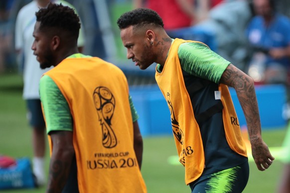 epa06854918 Brazil players Fred (L) and Neymar (R) during a team training session at the Cosmos Arena in Samara, Russia, 01 July 2018. Mexico will face Brazil in the FIFA World Cup 2018 round of 16 so ...