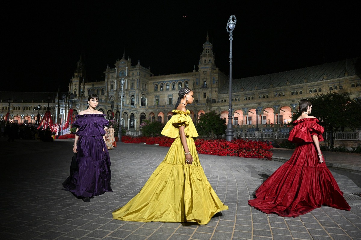 Models walk the runway during the Dior "Crucero Collection" fashion show by Christian Dior at Plaza de España on June 16, 2022 in Seville, Spain.