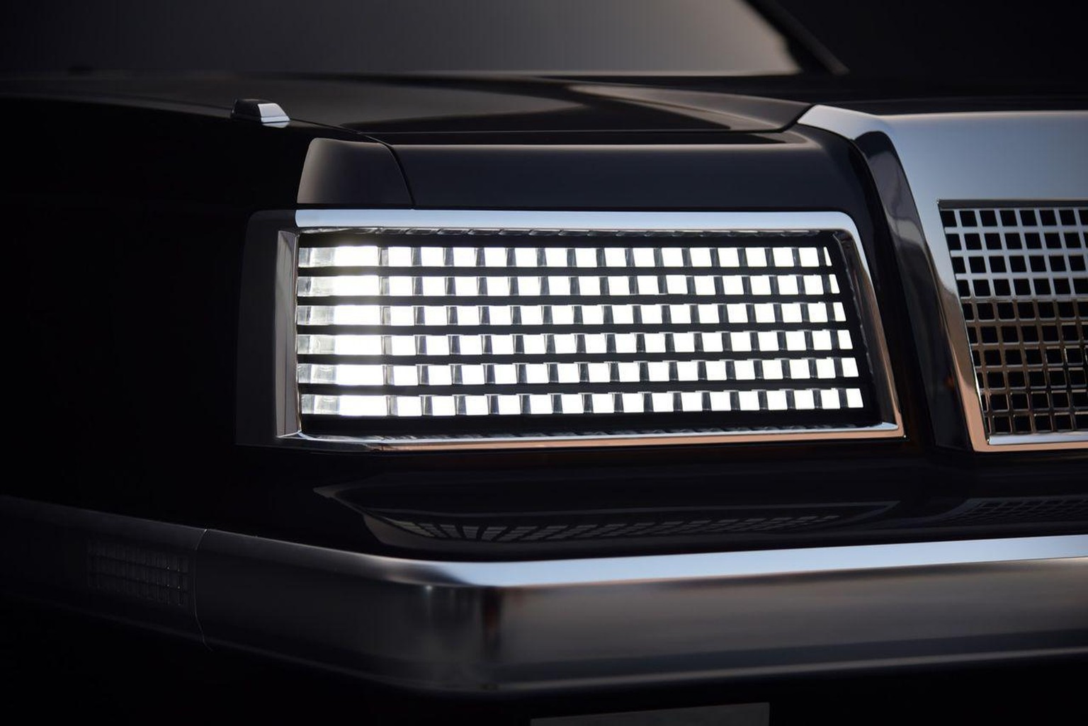 Hyundai Heritage Series Grandeur EV elektroauto retro https://www.hyundai.com/worldwide/en/company/newsroom/hyundai-motor-pays-tribute-to-original-grandeur-flagship-sedan-with-heritage-series-ev-resto ...