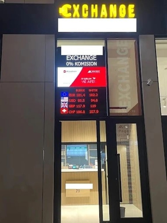 Wechselstube in Tirana, ebenfalls vorsorglich beschlagnahmt.