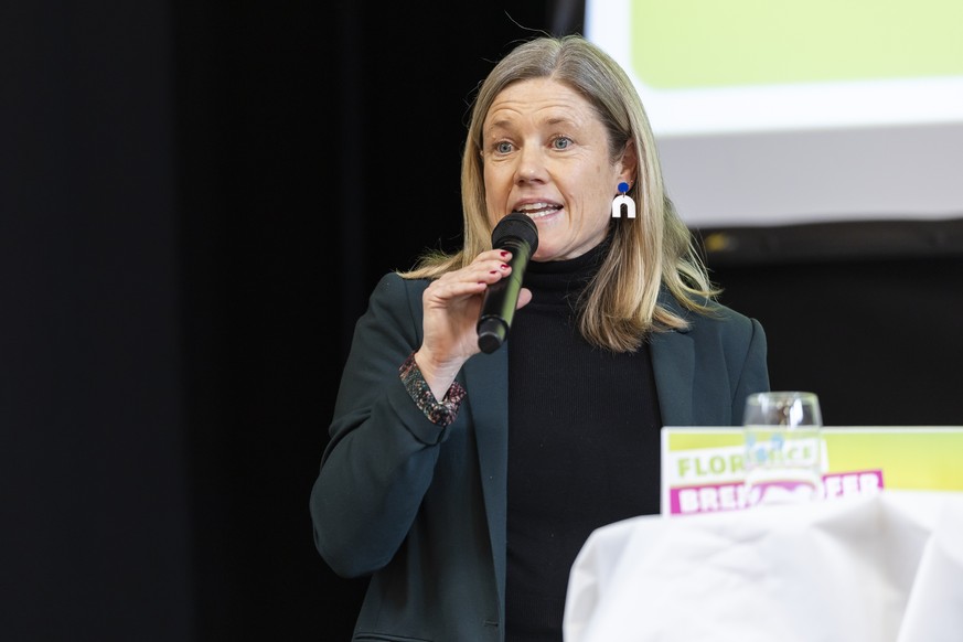 Florence Brenzikofer, conseillere nationale, parle lors de l'assemblee des delegues du parti ecologiste Suisse, "Les Vert-e-s" ce samedi, 25 janvier 2025 a Peseux, Neuchatel. (KEYSTONE/ ...