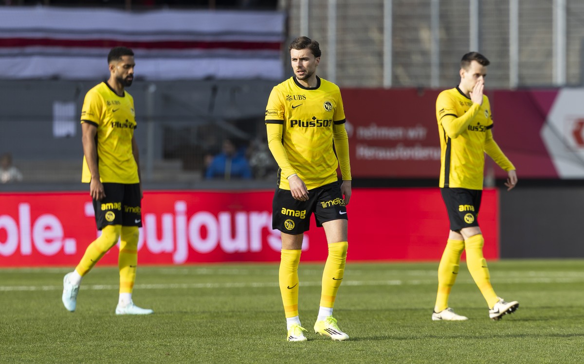 Les joueurs du BSC Young Boys, YB, reagissent lors de la rencontre de football de Swiss Super League entre le FC Sion, SIO, et le BSC Young Boys, YB, ce dimanche 22 fevrier 2026 au Stade de Tourbillon ...