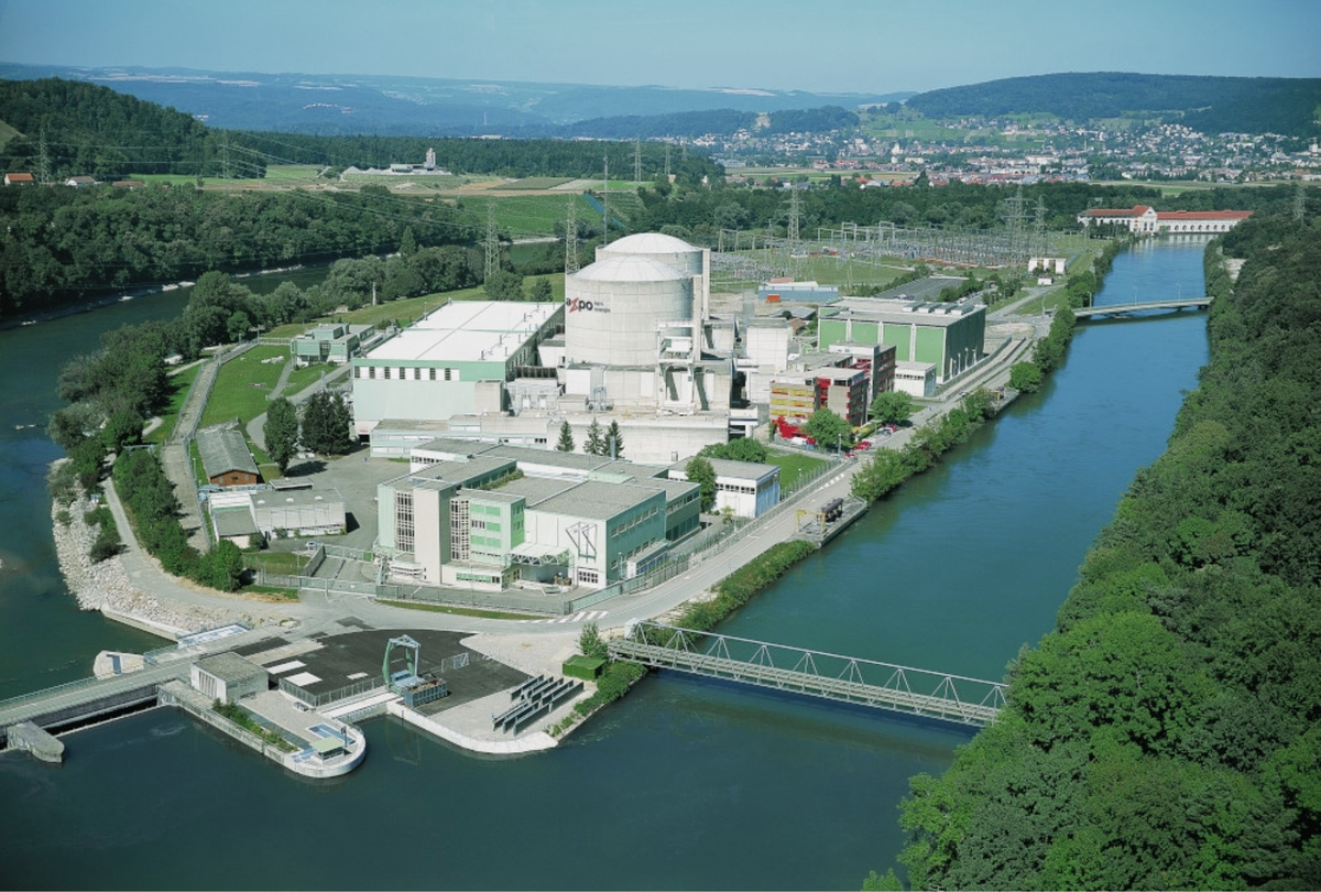 Schweizer AKW Beznau 1 an der Aare.