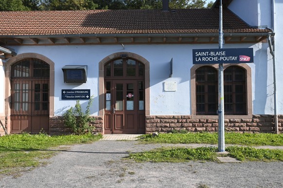 Journey of Lina from her home towards the train station of Saint-Blaise-la-Roche View of Saint-Blaise-la-Roche train station, eastern France, on September 28, 2023. Lina, a 15-year old girl who went m ...