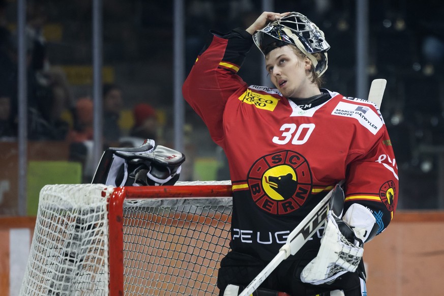 Berns Torhueter Philip Wuethrich im Eishockey Meisterschaftsspiel der National League zwischen dem SC Bern und HC Davos, am Freitag, 20. Januar 2023 in der PostFinance Arena in Bern. (KEYSTONE/Peter K ...