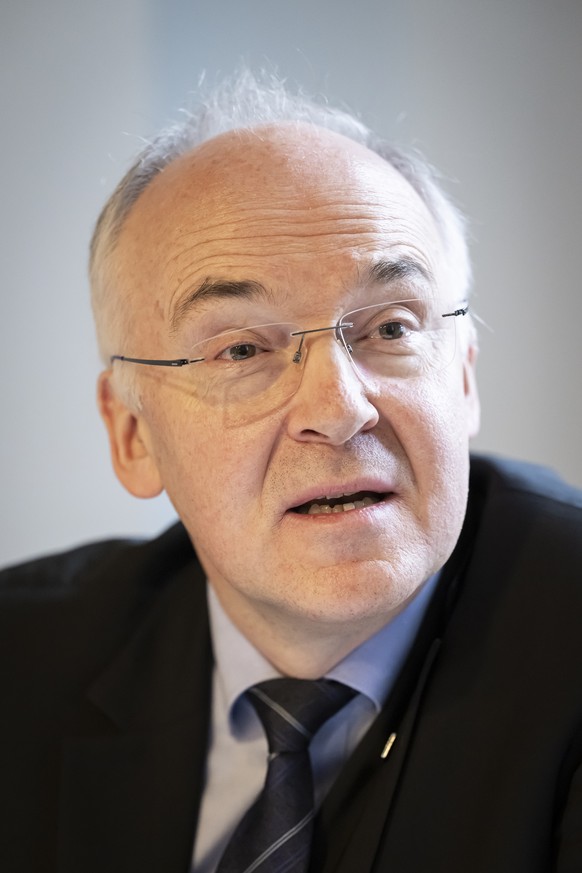 Torsten Schwede, Praesident Forschungsrat des Schweizerischen Nationalfonds (SNF), spricht waehrend einer Medienkonferenz von Swissuniversities zum Entlastungspaket 2027, am Dienstag, 11. Februar 2025 ...