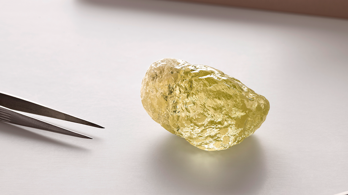 Dominion Diamond Im Norden Kanadas ist der grösste Diamant Nordamerikas entdeckt worden. Nach Medienberichten vom Samstag stammt der gelbe Diamant von der Grösse eines Hühnereis und mit einem Gewicht  ...