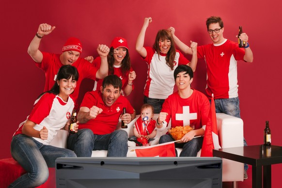 &lt;p&gt;Hopp Schwiiz! Seit Generationen feuern Menschen die Nati vor dem Bildschirm GENAU SO an.&lt;/p&gt;