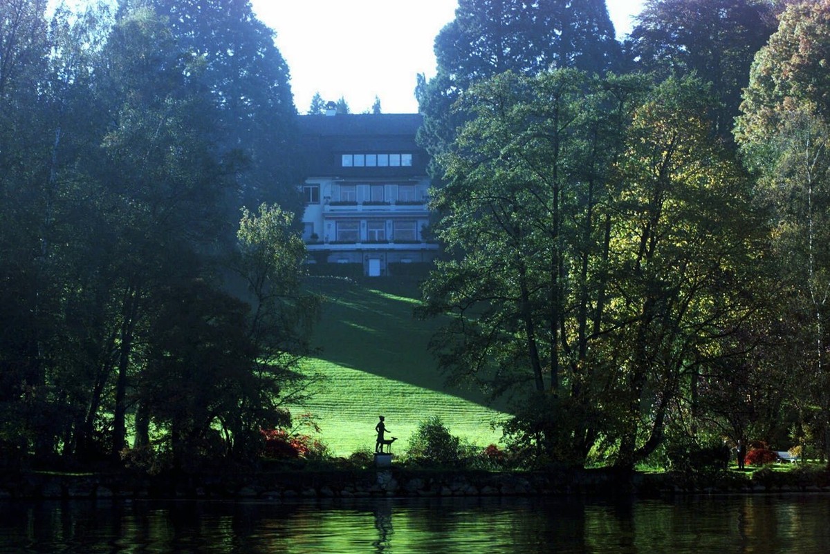 Das Gut Aabach am Zugersee in einer Aufnahme von 1999.