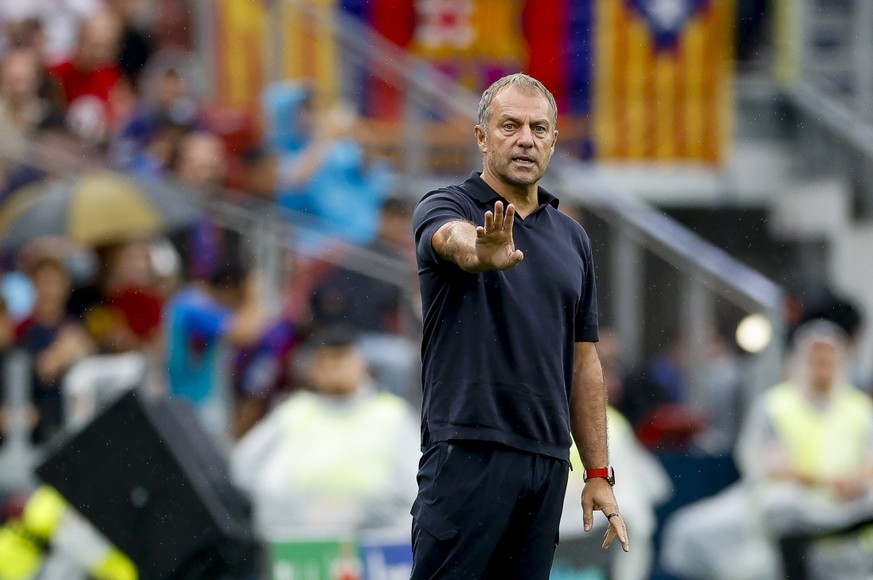epa13225811 Barcelona's head coach Hansi Flick gestures during the UEFA Champions League soccer match between FC Barcelona and Feyenoord Rotterdam, in Barcelona, Spain, 09 September 2026. EPA/ALB ...