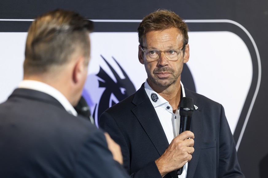 Gerd Zenhaeusern Manager Sport parle lors d'une conference de presse a l'occasion du media day de HC Fribourg Gotteron (HCFG) d'avant-saison du championnat suisse de hockey sur glace de ...