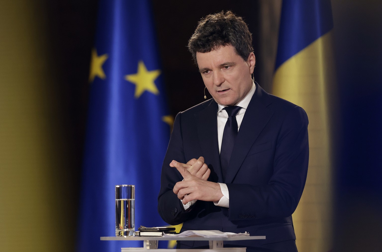 epa12104411 Presidential candidate Bucharest&#039;s mayor Nicusor Dan attends a live TV debate hosted by the TVR at Cotroceni presidential palace in Bucharest, Romania, 15 May 2025, in the absence of  ...
