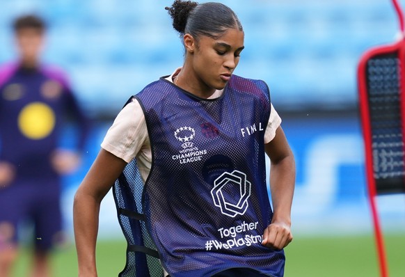 Barcelona's Sydney Schertenleib kicks a ball during a training session on the eve of the Women's Champions League final soccer match between FC Barcelona and OL Lyonnes, in Oslo, Friday, May ...