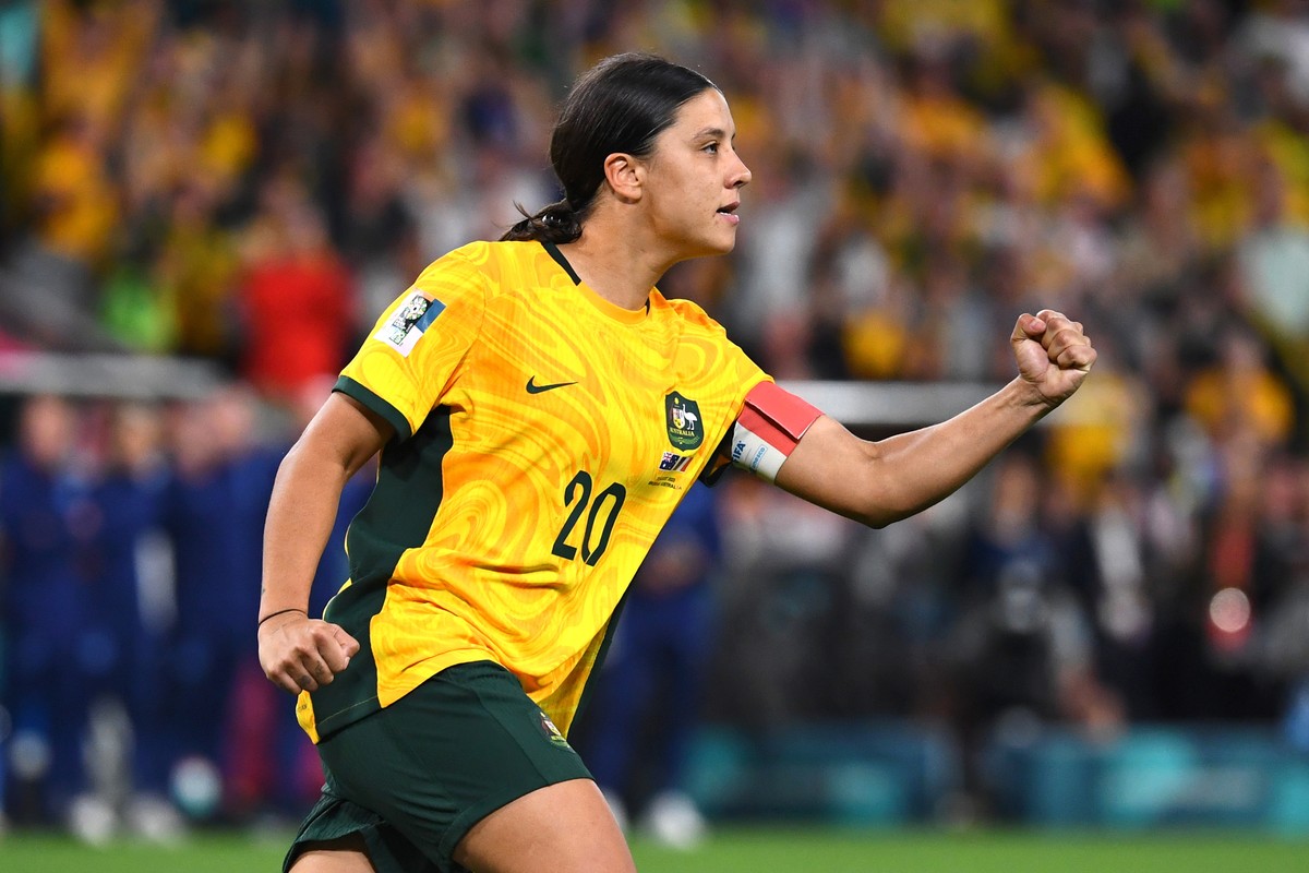 epa10796387 Sam Kerr of Australia celebrates her goal during the penalty shootout in the FIFA Women's World Cup 2023 Quarter Final soccer match between Australia and France at Brisbane Rectangula ...