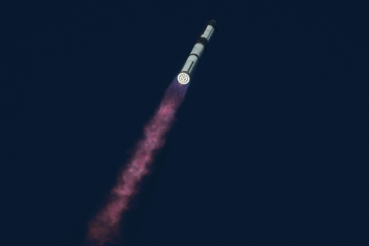 SpaceX's mega rocket Starship makes a test flight from Starbase, Texas, Monday, Oct. 13, 2025. (AP Photo/Eric Gay)
SpaceX Starship Launch