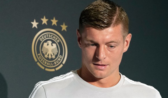 epa06998463 German national soccer team player Toni Kroos speaks during a press conference in Munich, Germany, 05 September 2018. Germany will face France in their UEFA Nations League soccer match on  ...