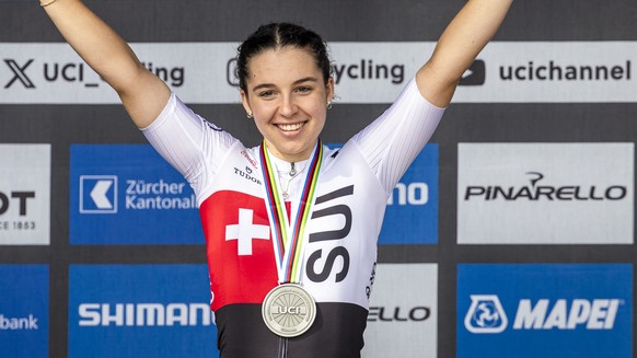 Silver medalist Jasmin Liechti of Switzerland reacts on the podium after the Women&#039;s Elite Individual Time Trial race at the 2024 UCI Road and Para-cycling Road World Championships in Zurich, Swi ...