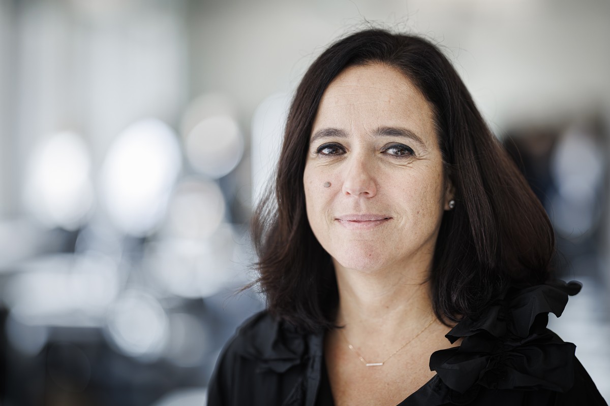 Swiss neuroscientist and neurosurgeon Jocelyne Bloch poses during a press presentation, in Lausanne, Switzerland, Friday, November 3, 2023. In a study newly published in "Nature Medicine", S ...