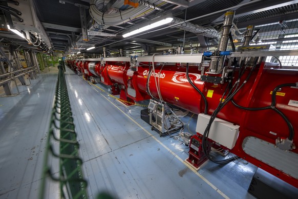 epa13066720 A view of the Inner Triplet String, a full-scale test bench intended to test essential components of the Hilumi HL-LHC project, this new superconducting magnet which will make it possible  ...