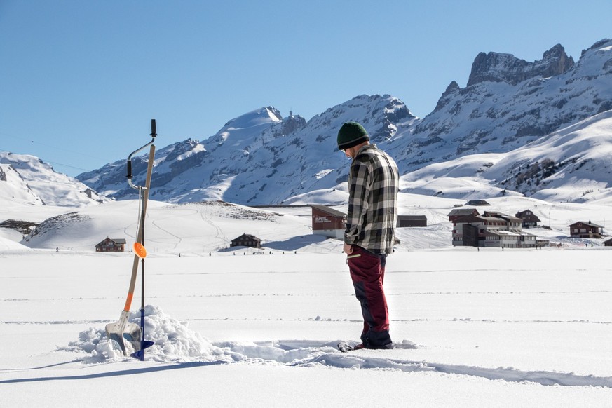 Rauszeit Things to do im Winter Melchsee-Frutt Eisfischen