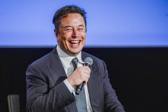 epa10144988 Tesla-founder Elon Musk attends a discussion forum at the Offshore Northern Seas (ONS) Conference, in Stavanger, Norway, 29 August 2022. The ONS is taking place from 29 August to 01 Septem ...