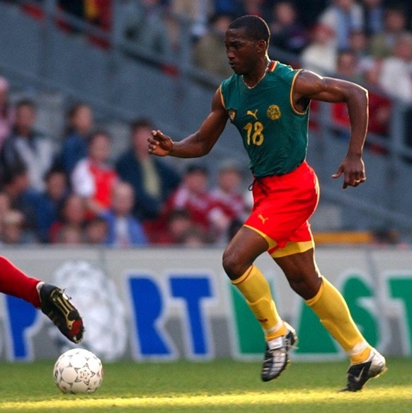 IMAGO / Garcia

Eric Daniel Djemba Djemba (Kamerun, re.) und Henriksen (Dänemark) Fußball Länderspiel Herren Freundschaftsspiel 2002, Länderspiel, Nationalmannschaft, Nationalteam, Nationaltrikot Grup ...