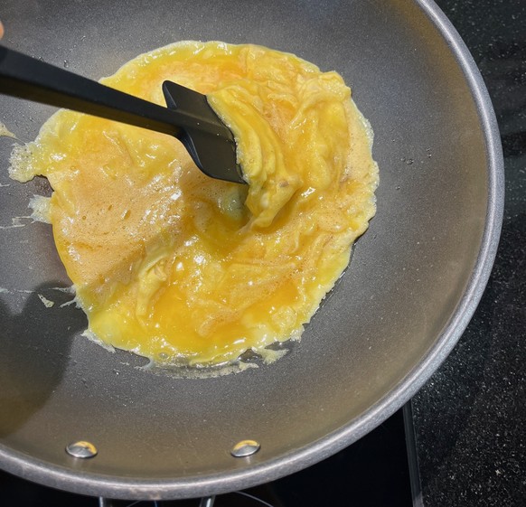 Cantonese scrambled eggs - kantonesische Rühreier. Ein Selbstversuch.