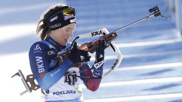 epa09009603 Selina Gasparin of Switzerland at the shooting range during the women&#039;s 7.5km Sprint competition of the IBU Biathlon World Championships in Pokljuka, Slovenia, 13 February 2021. EPA/A ...