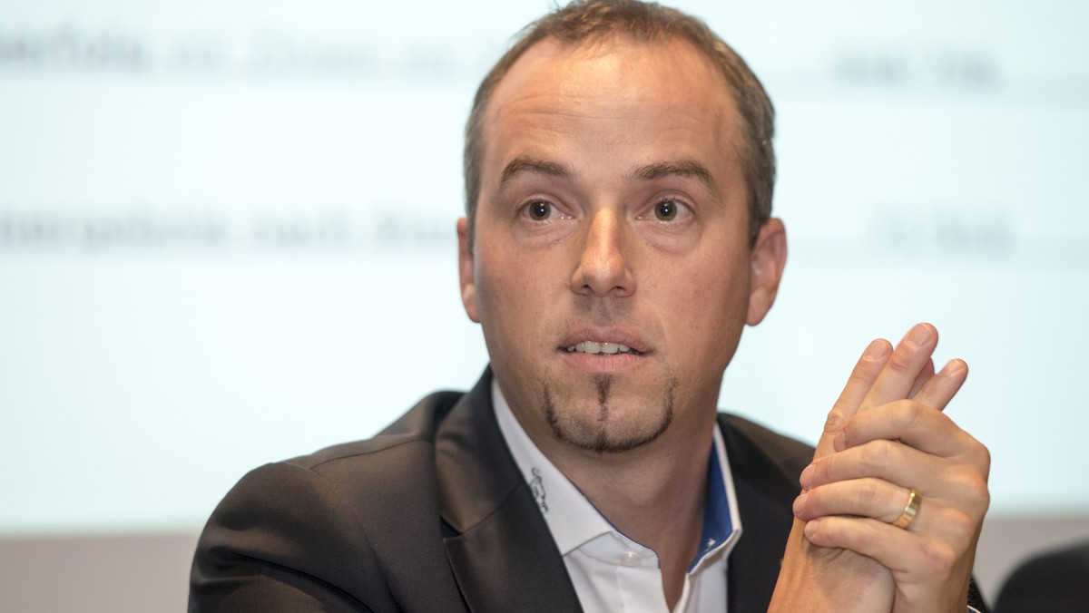 Der CEO des EV Zug Patrick Lengwiler waehrend der Saison Medienkonferenz des EV Zug vom Montag 10. September 2018 in Zug. (KEYSTONE/Urs Flueeler)