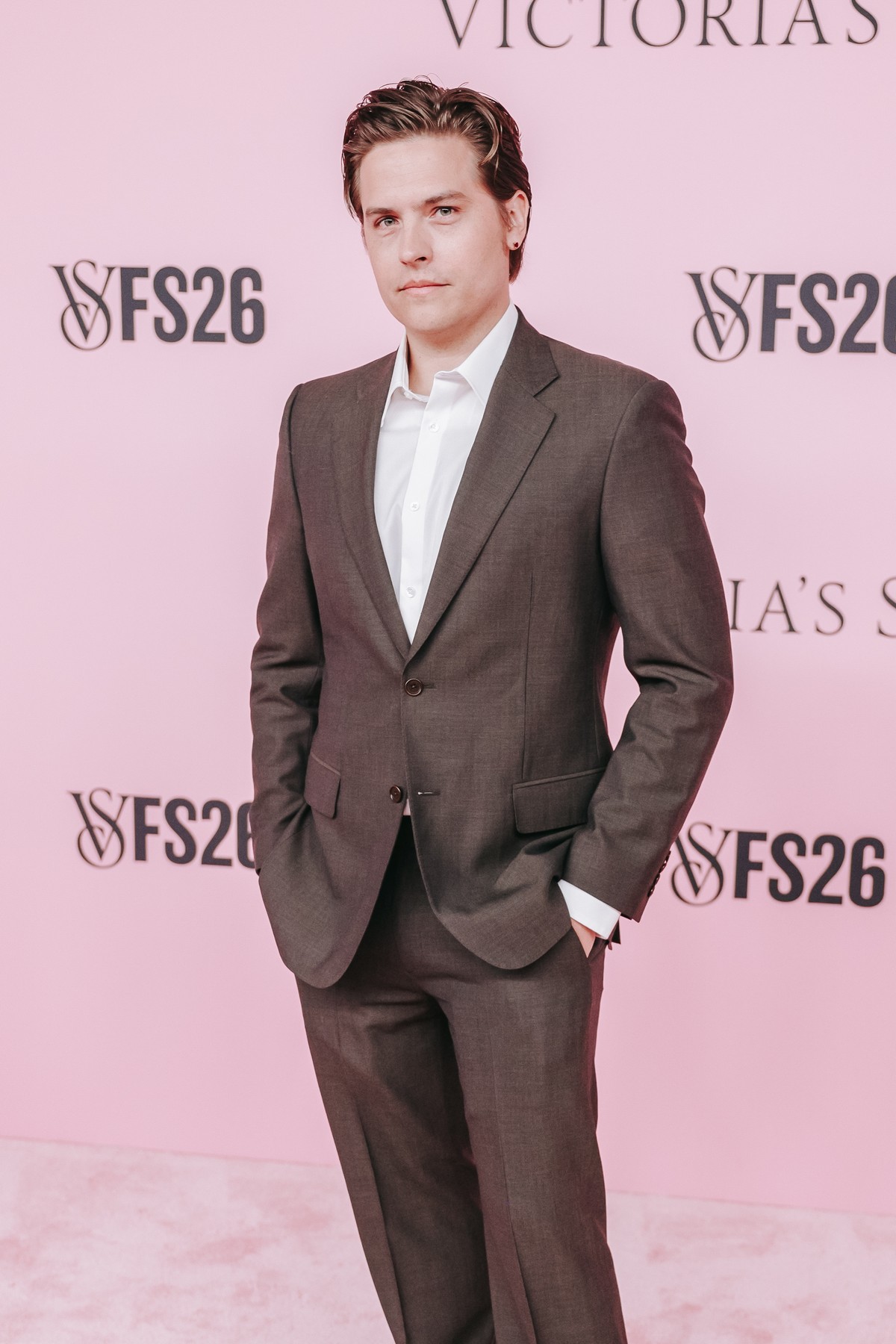 epa13314578 Dylan Sprouse arrives on the Pink Carpet for the 2026 Victoria's Secret Fashion Show at Sony Studios in Culver City, California, USA, 18 October 2026. EPA/CHRIS TORRES