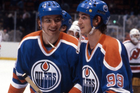 Gretzky (r.) und Kurri zu gemeinsamen Oilers-Zeiten.