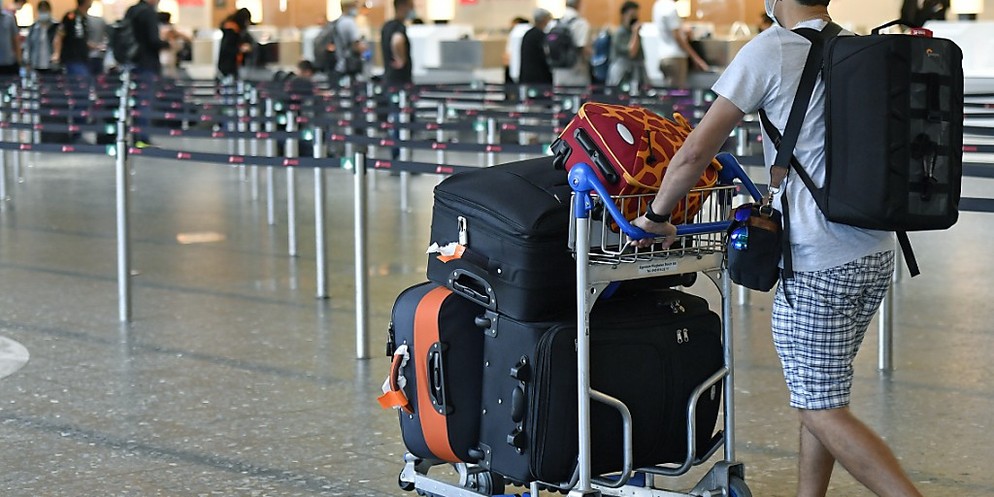 In den letzten Tagen hat ein Unwettertief in den südlichen Ländern Europas
für teils heftige Schneefälle gesorgt. Das aussergewöhnliche Winterwonderland
siehst du im Video.