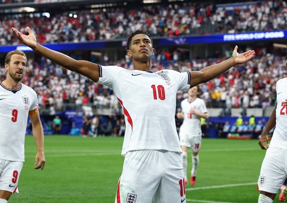 FIFA World Cup, WM, Weltmeisterschaft, Fussball 2026: England v Croatia DALLAS, USA - 17th June 2026: Jude Bellingham of England celebrates scoring his side s third goal during the FIFA World Cup 2026 ...