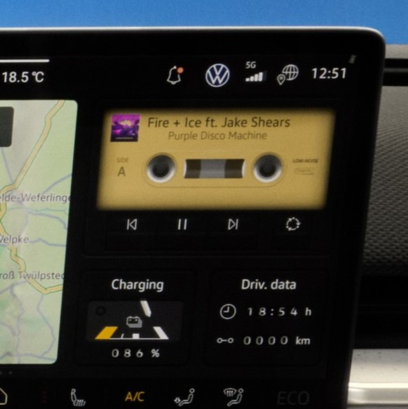 Der animierte Kassettenrekorder und die Akku-Anzeige im Retro-Stil sollen Emotionen wecken.